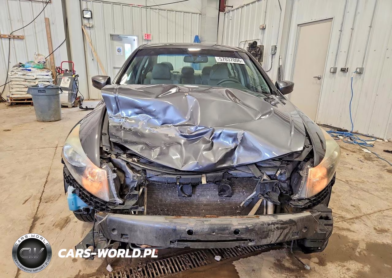 2011 Honda Accord Exl VIN:1HGCP3F85BA005586 - 5
