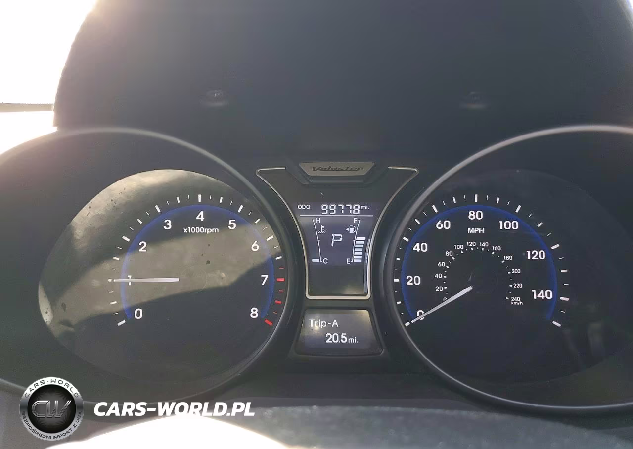 2015 Hyundai Veloster Turbo VIN:KMHTC6AE6FU216904 - 9