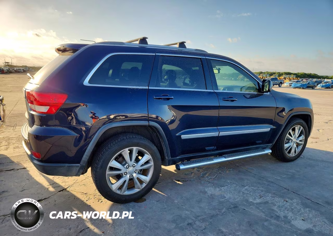 2013 Jeep Grand Cherokee Laredo VIN:1C4RJEAG4DC507856 - 3