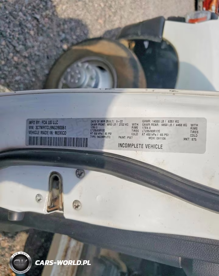 2022 Ram 3500 VIN:3C7WRTCL9NG390061 - 10