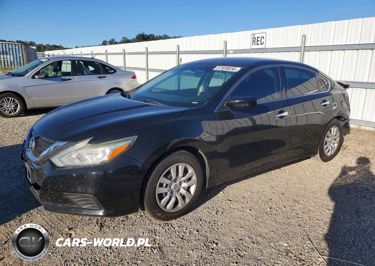 2017 Nissan Altima 2.5 S – zdjęcie 1 z 13