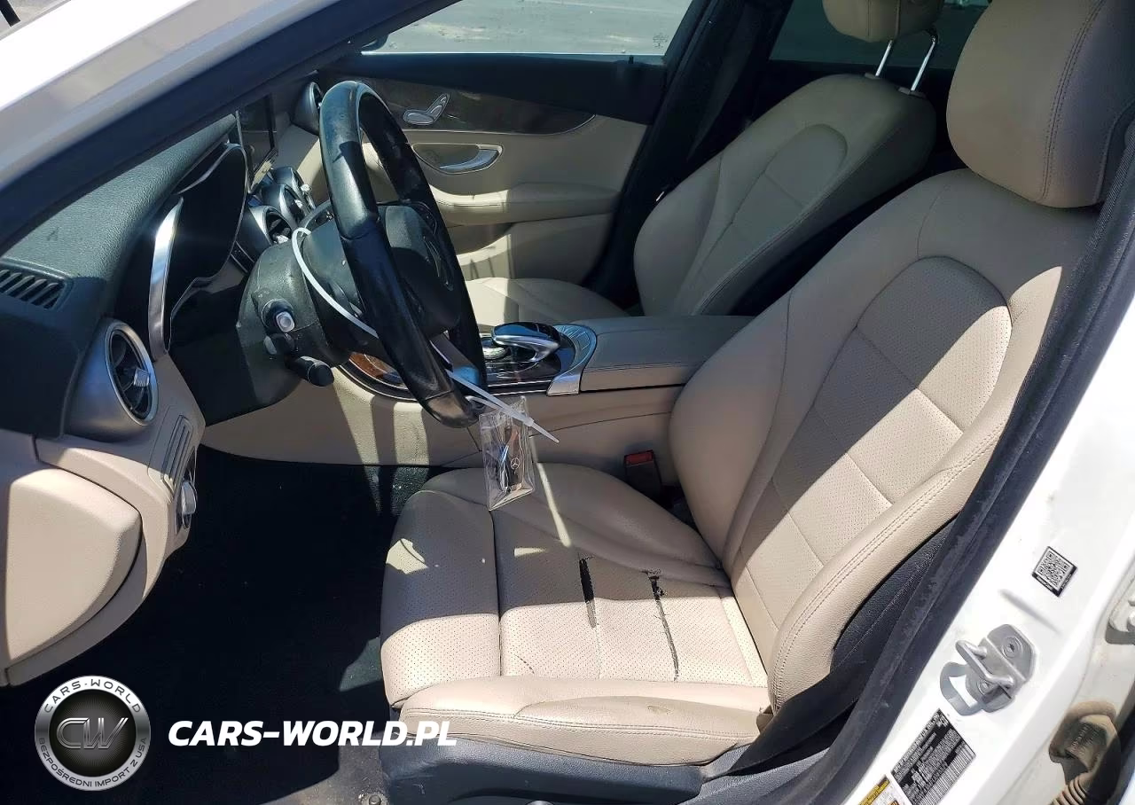 2015 Mercedes-Benz C 300 VIN:55SWF4JB4FU085529 - 7
