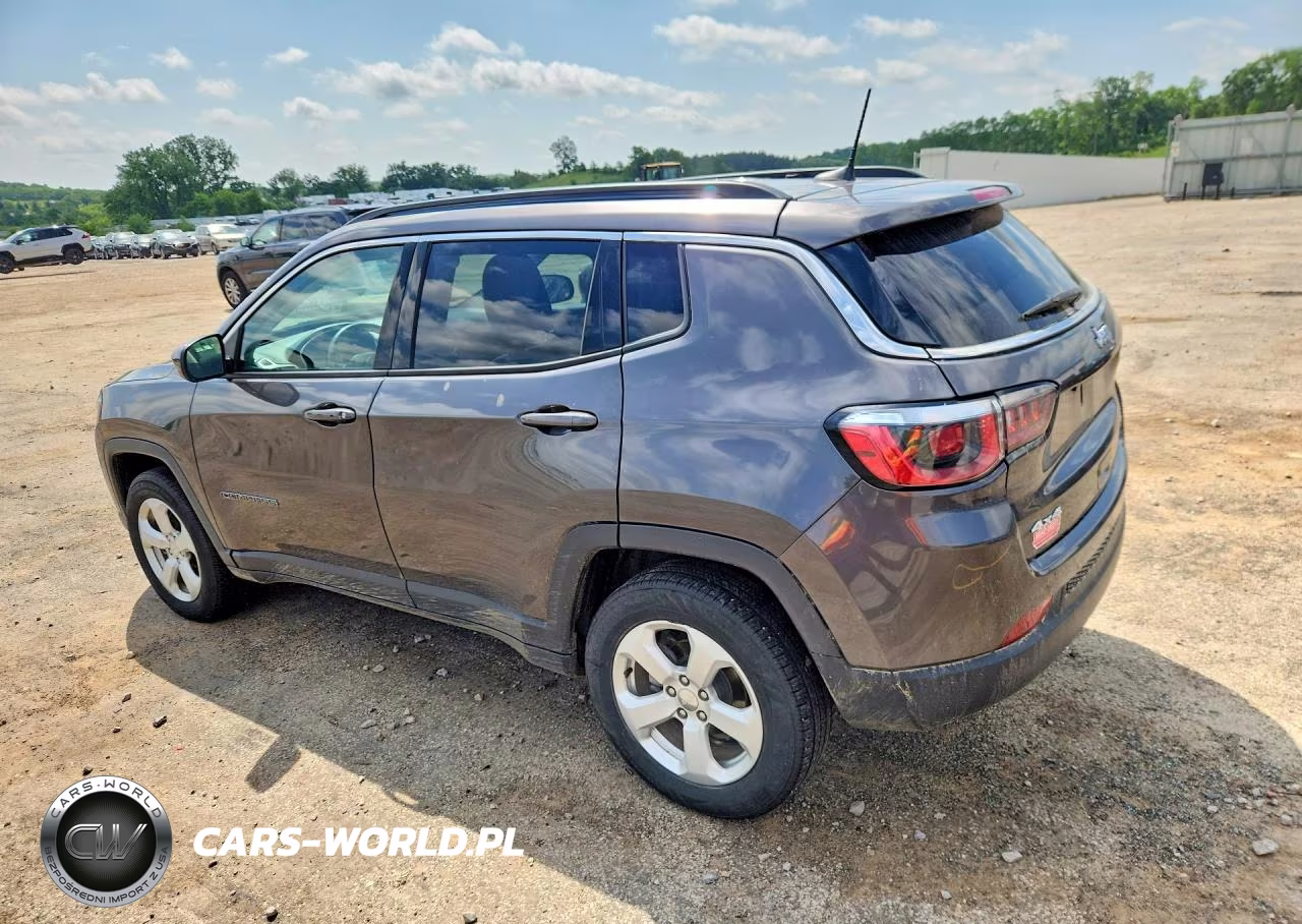 2019 Jeep Compass Latitude VIN:3C4NJDBB3KT593366 - 2