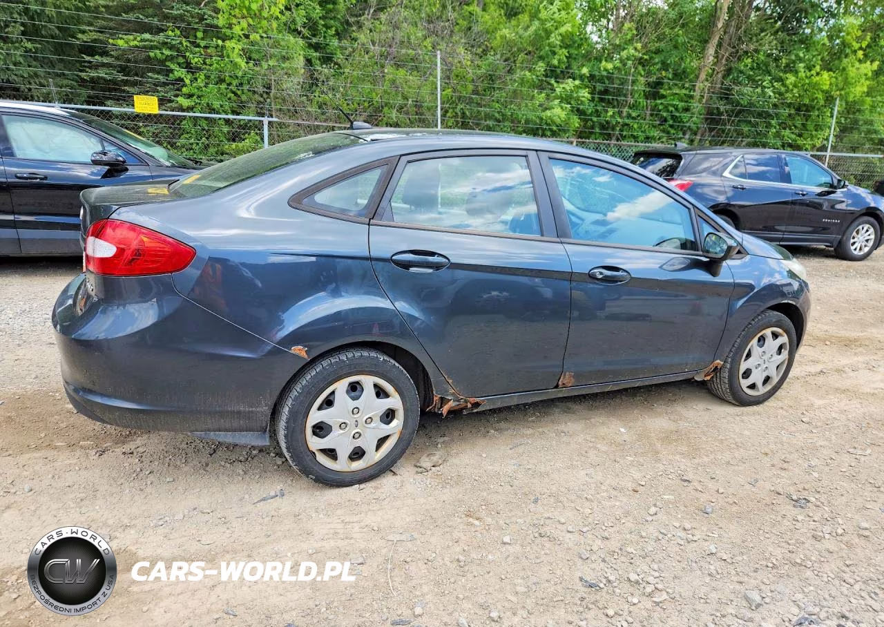 2011 Ford Fiesta S VIN:3FADP4AJ6BM238713 - 3