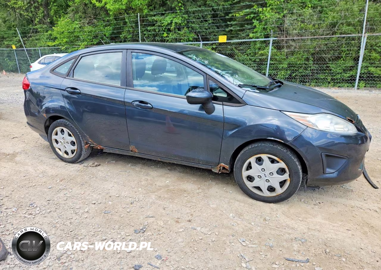 2011 Ford Fiesta S VIN:3FADP4AJ6BM238713 - 4