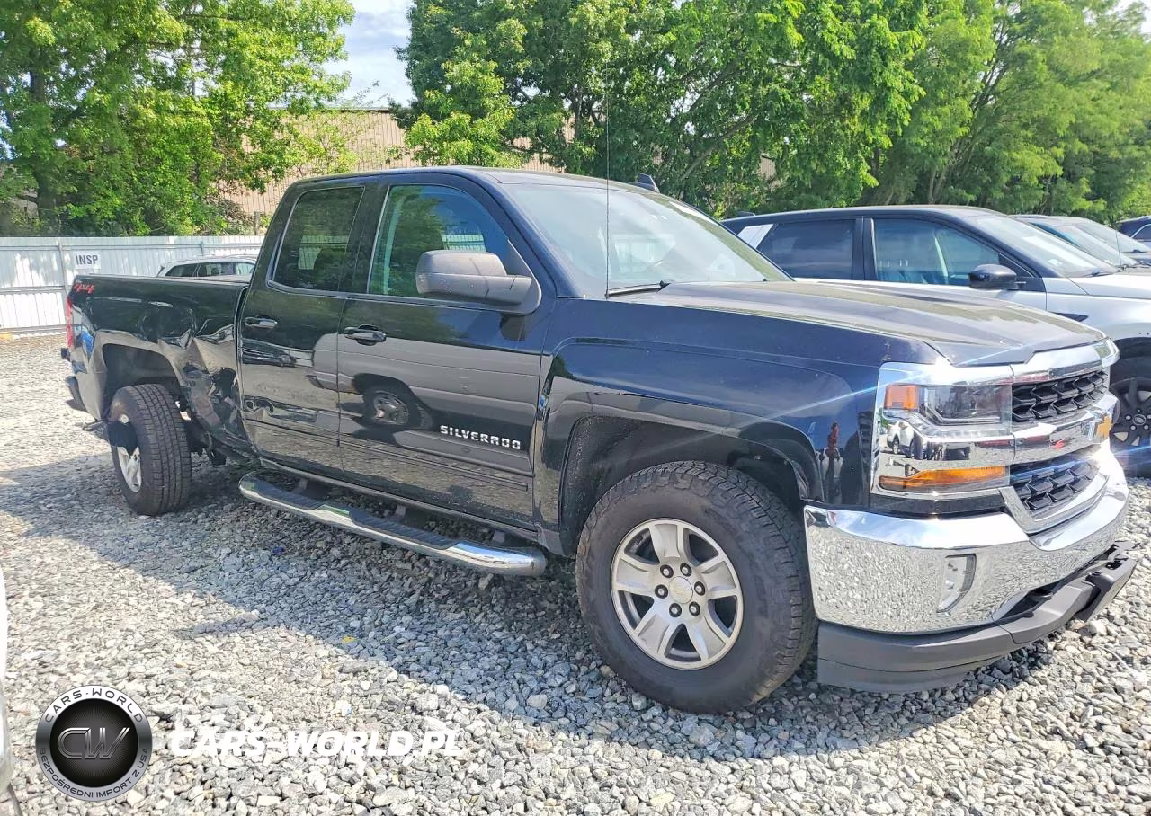 2018 Chevrolet Silverado K1500 Lt VIN:1GCVKREC1JZ377909 - 4