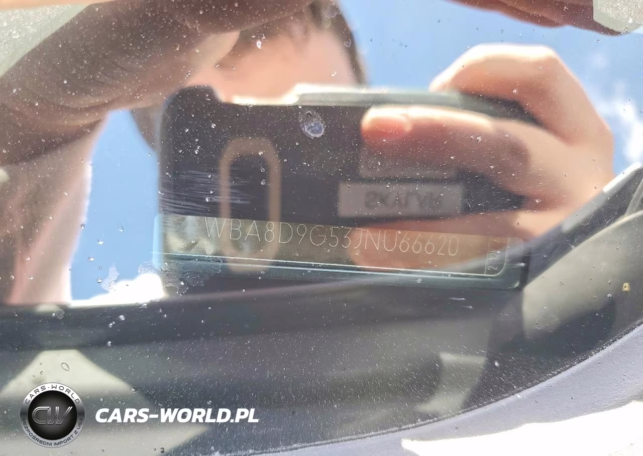 2018 BMW 330 Xi VIN:WBA8D9G53JNU66620 - 13