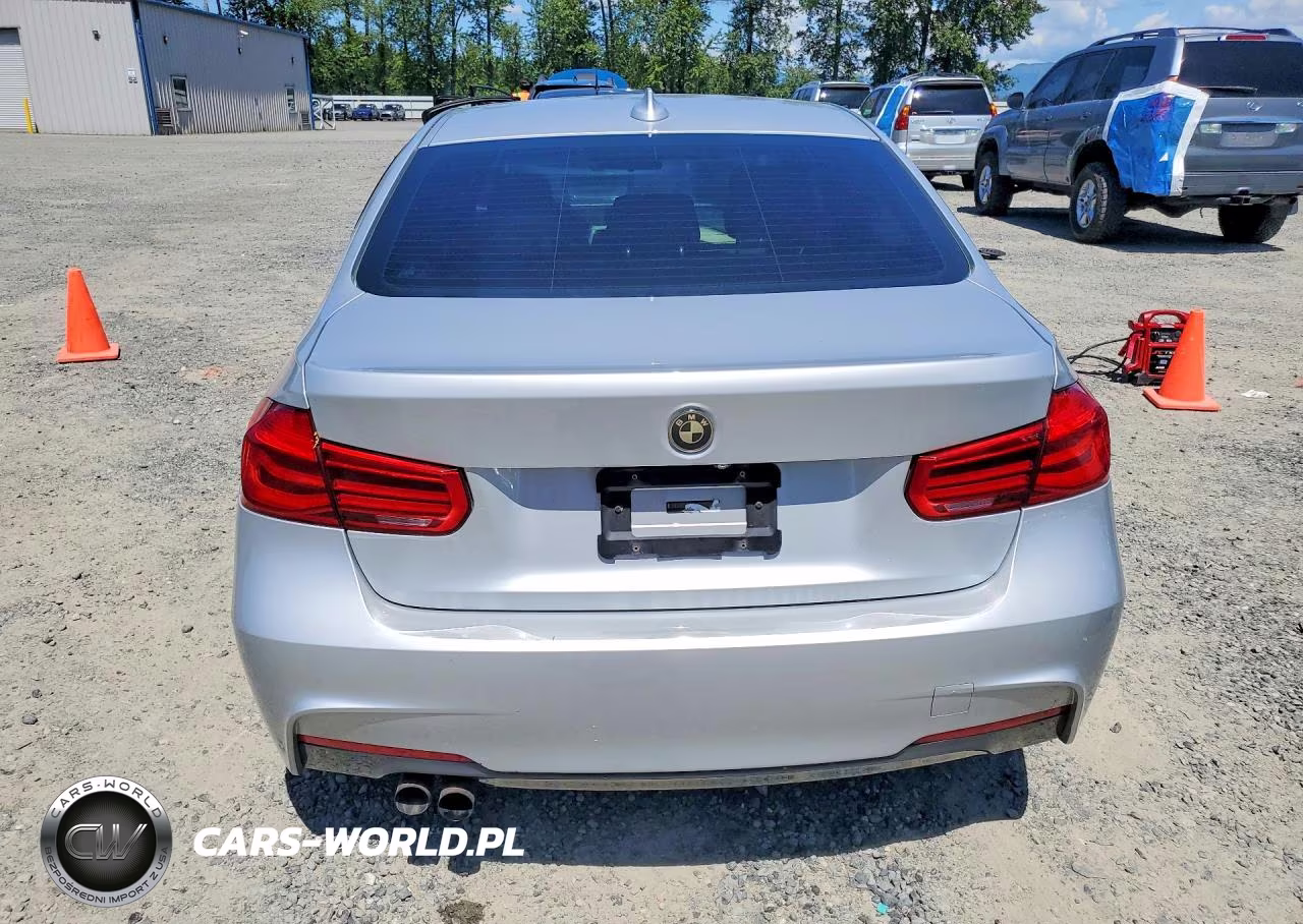 2018 BMW 330 Xi VIN:WBA8D9G53JNU66620 - 6