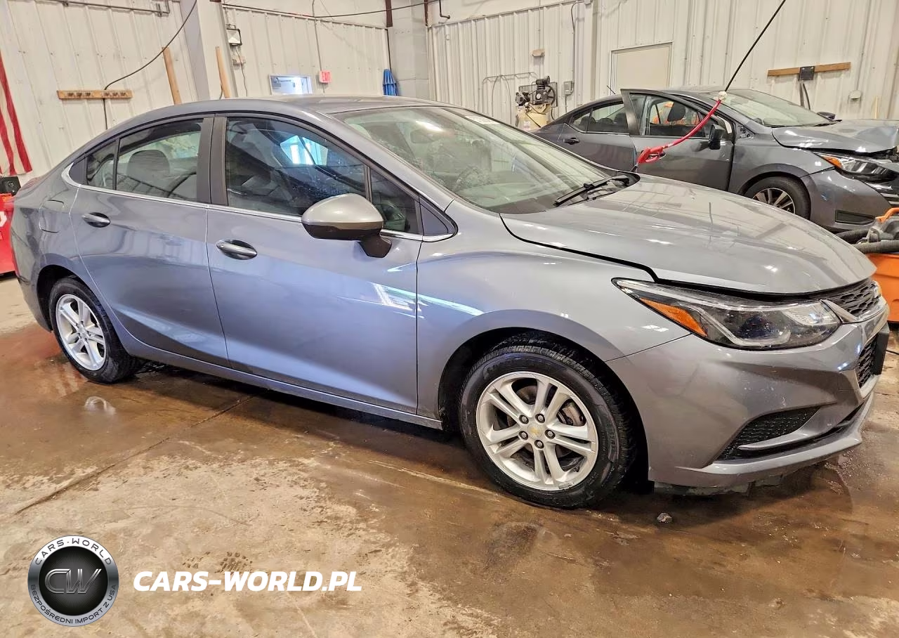 2018 Chevrolet Cruze Lt VIN:1G1BH5SE9J7117570 - 4