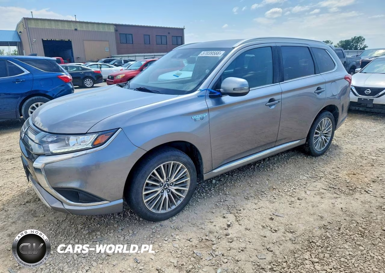 2020 Mitsubishi Outlander Sel – zdjęcie 1 z 13