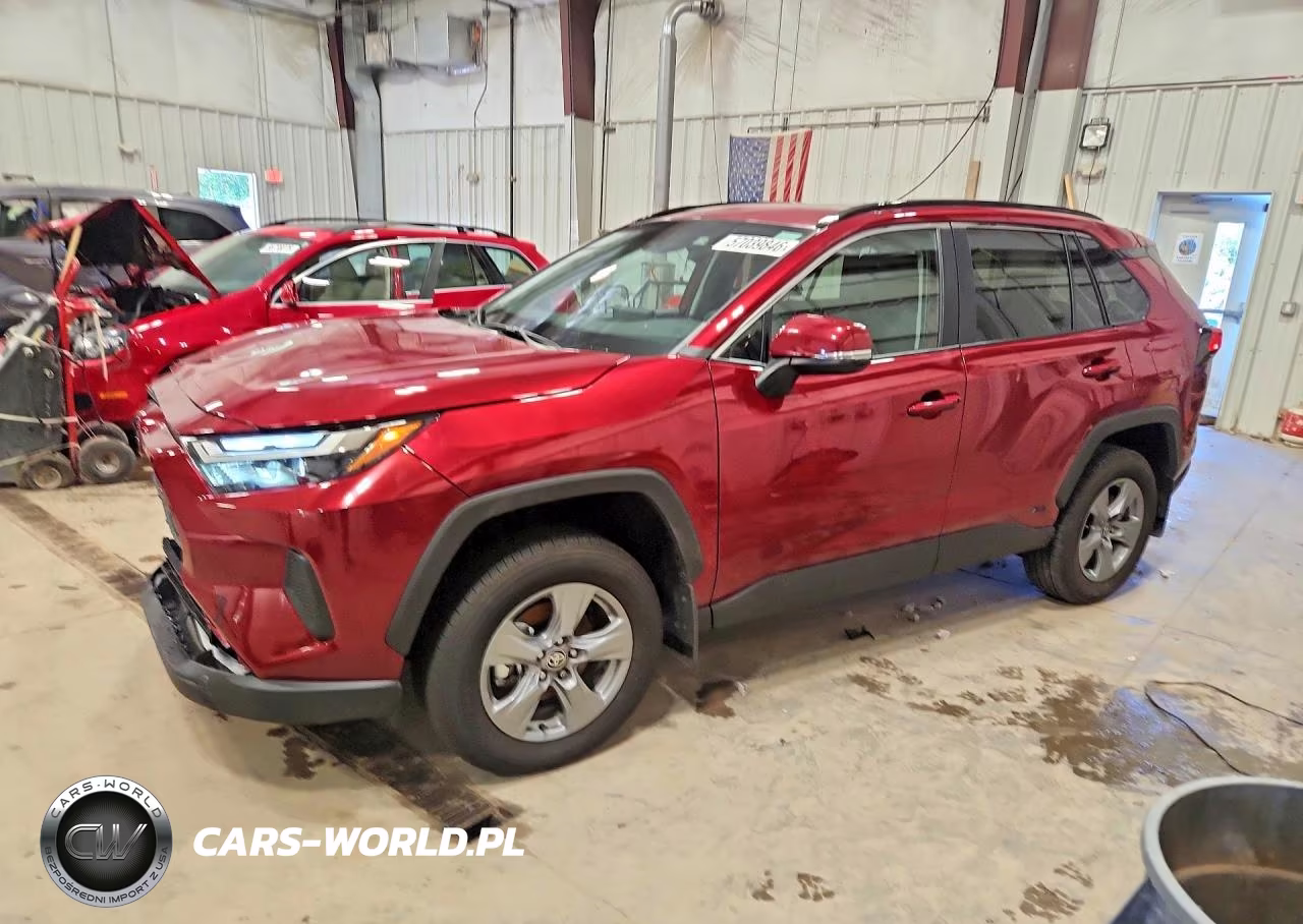 2025 Toyota Rav4 Hybrid Xle – zdjęcie 1 z 12