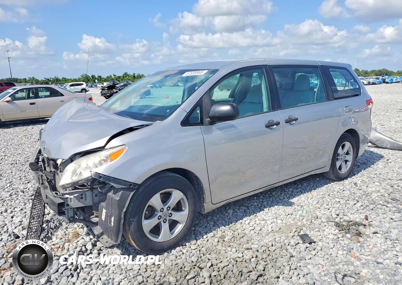2012 Toyota Sienna Base 7-Passenger – zdjęcie 1 z 14