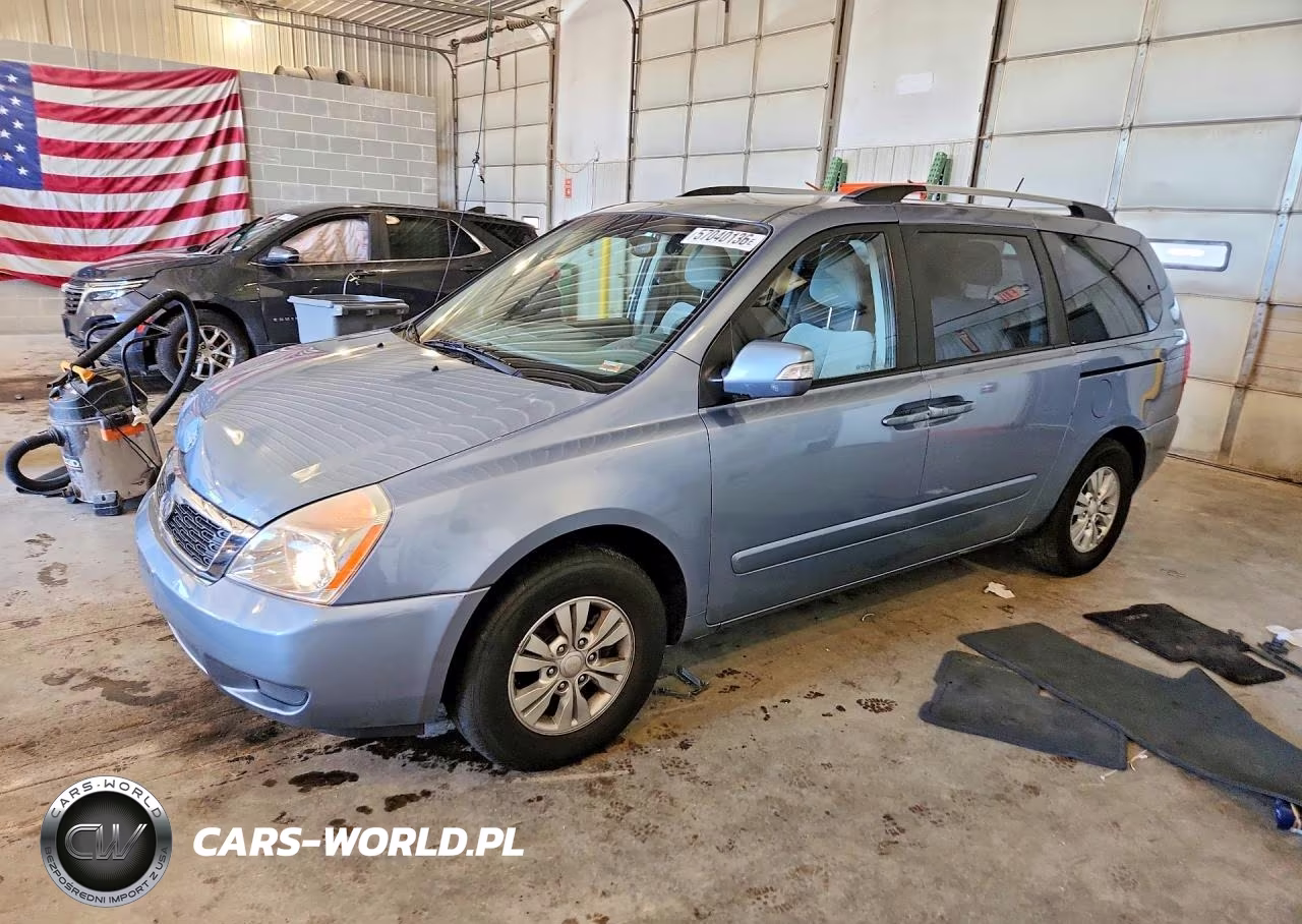 2012 Kia Sedona Lx