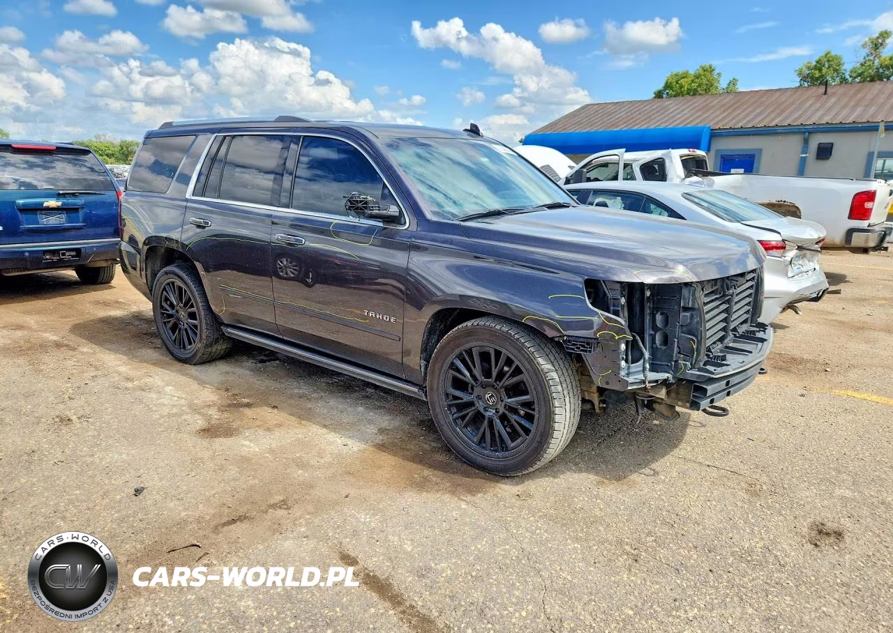 2017 Chevrolet Tahoe K1500 Premier VIN:1GNSKCKCXHR401842 - 4