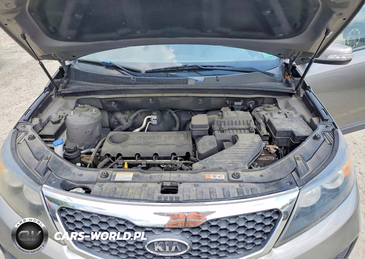 2013 Kia Sorento Lx VIN:5XYKT3A11DG378420 - 12