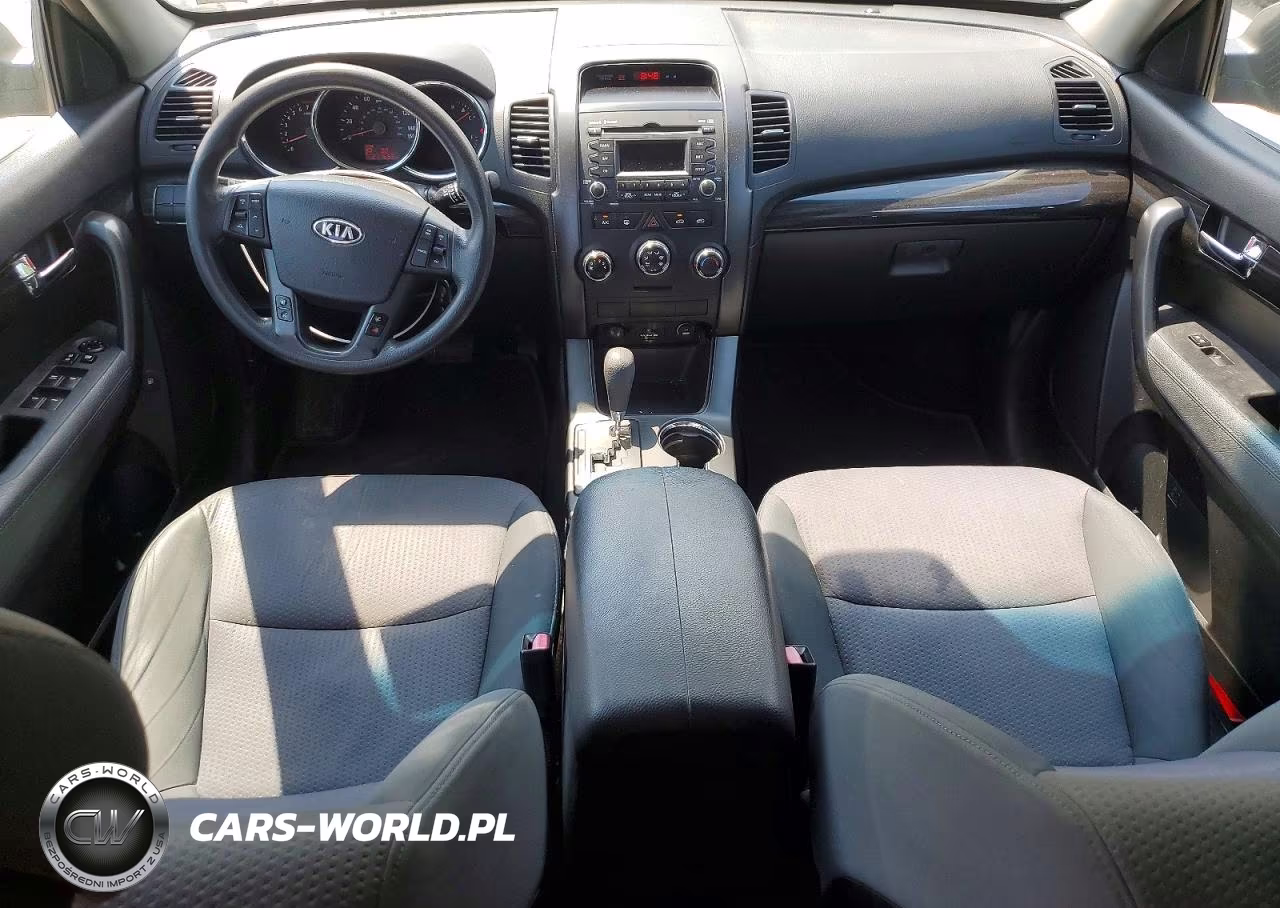 2013 Kia Sorento Lx VIN:5XYKT3A11DG378420 - 8