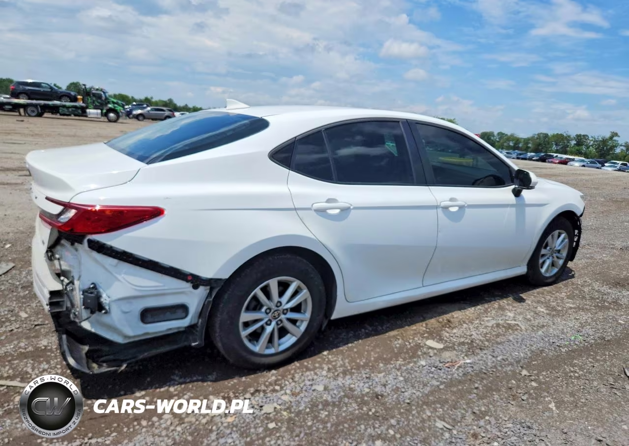 2025 Toyota Camry Le VIN:4T1DAACK4SU128489 - 3