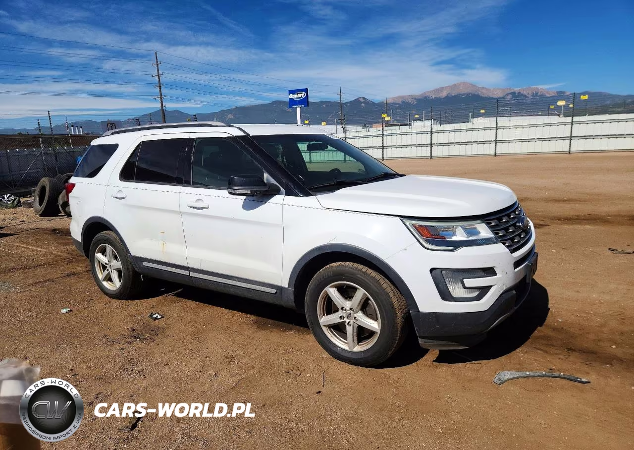 2016 Ford Explorer Xlt VIN:1FM5K8DH7GGC73304 - 4