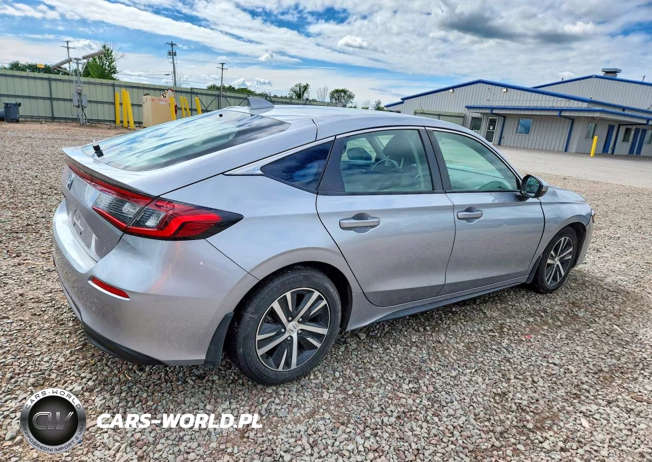 2024 Honda Civic Lx VIN:19XFL2H5XRE017700 - 3