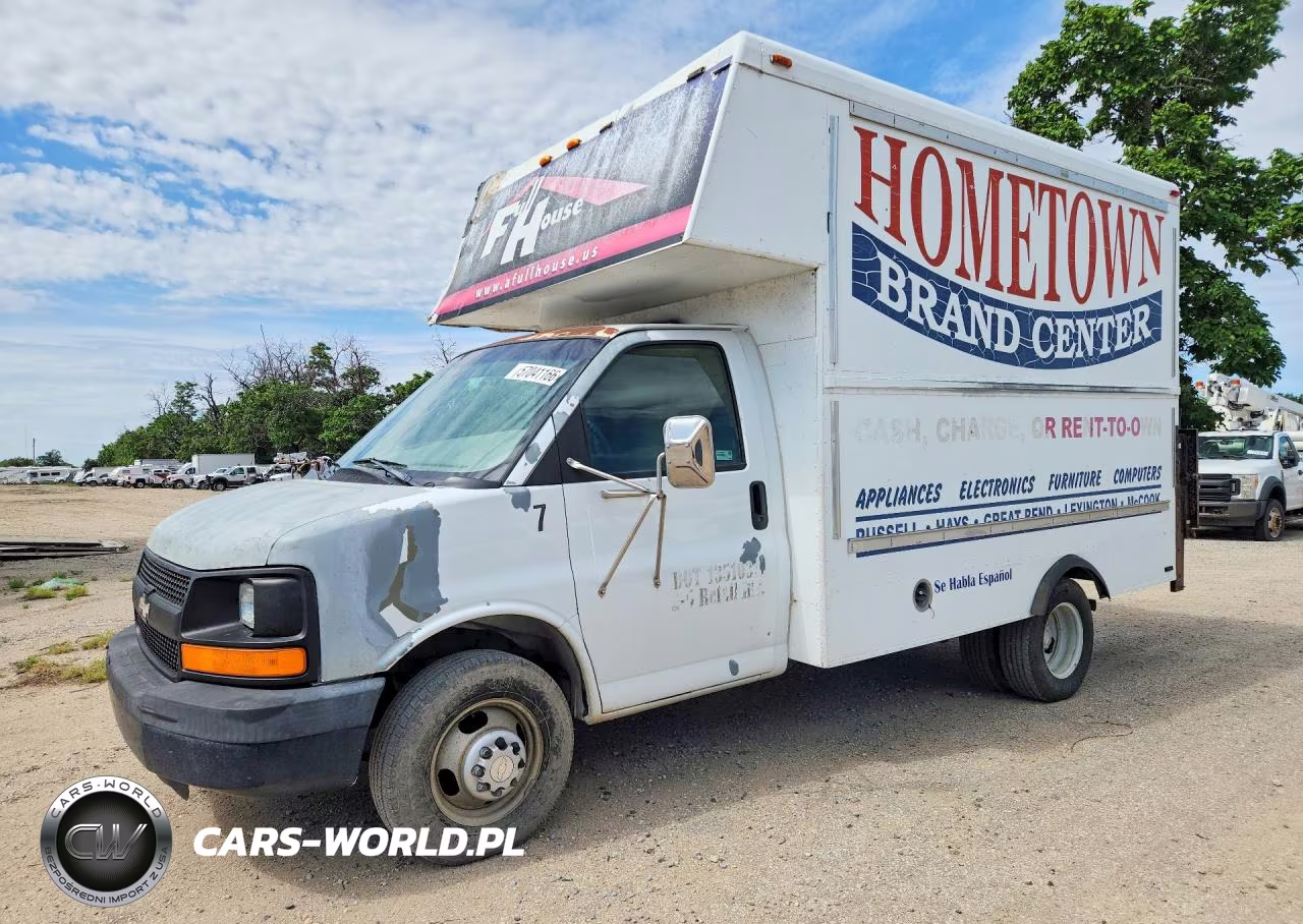 2006 Chevrolet Express Box Truck