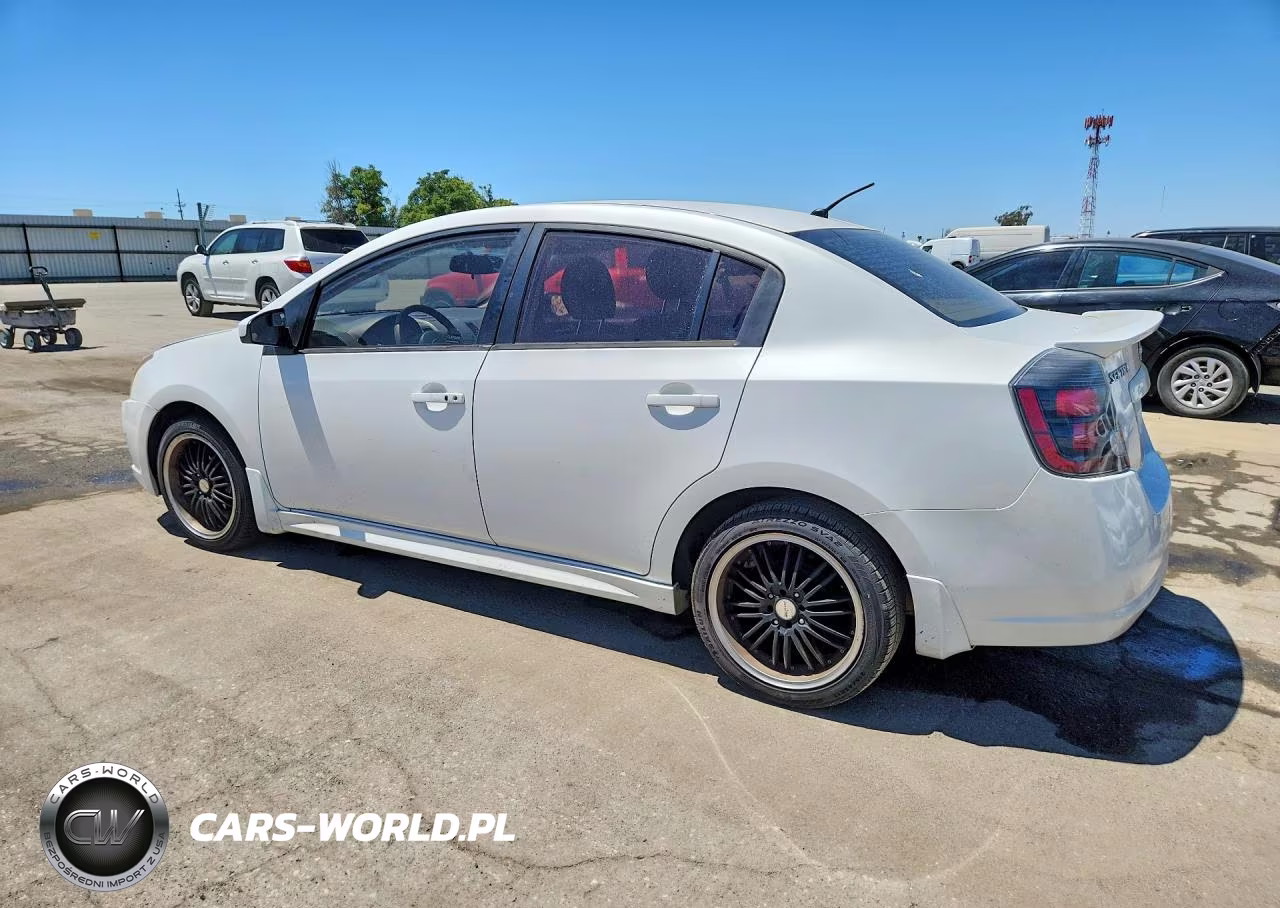 2012 Nissan Sentra 2.0 VIN:3N1AB6AP4CL747088 - 2