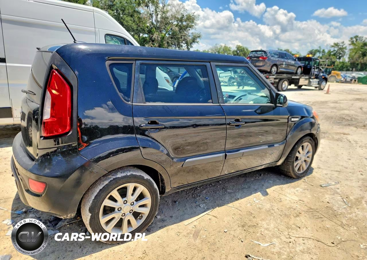 2013 Kia Soul Base VIN:KNDJT2A54D7753349 - 3