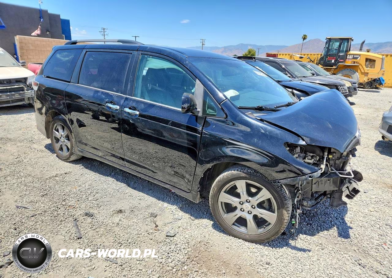 2017 Toyota Sienna Se VIN:5TDXZ3DC8HS777853 - 4