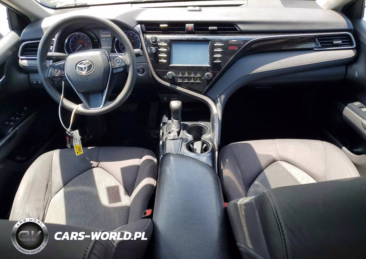 2019 Toyota Camry Le VIN:4T1B11HK1KU763637 - 8