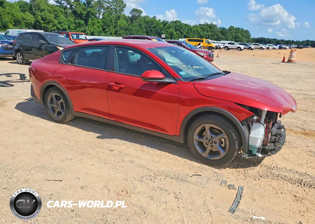 2025 Kia K4 Lxs VIN:3KPFT4DE7SE099988 - 4