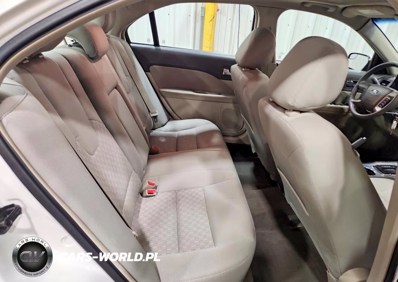 2011 Ford Fusion Se VIN:3FAHP0HA3BR207406 - 10