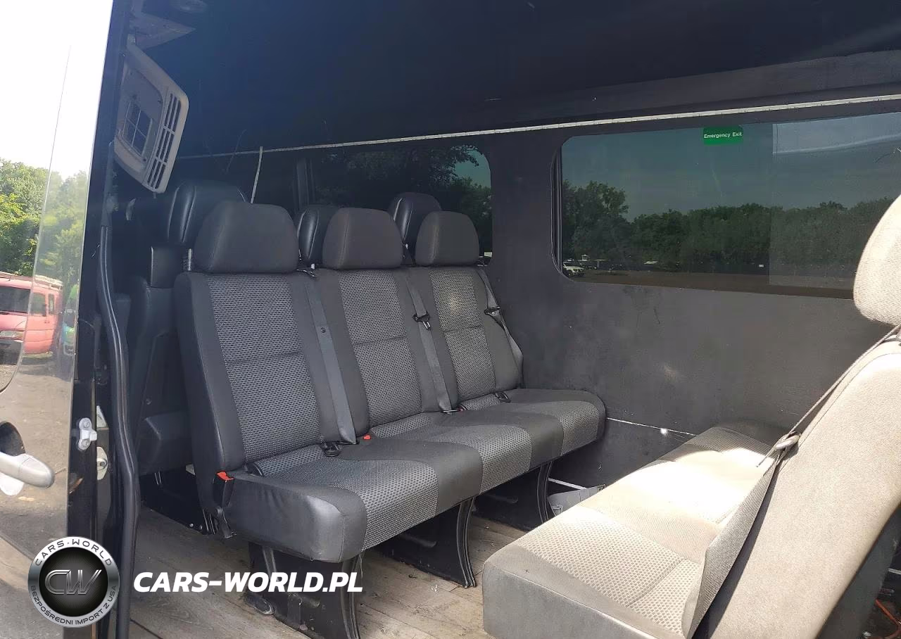 2011 Mercedes-Benz Sprinter 2500 VIN:WDZPE8CCXB5558643 - 11