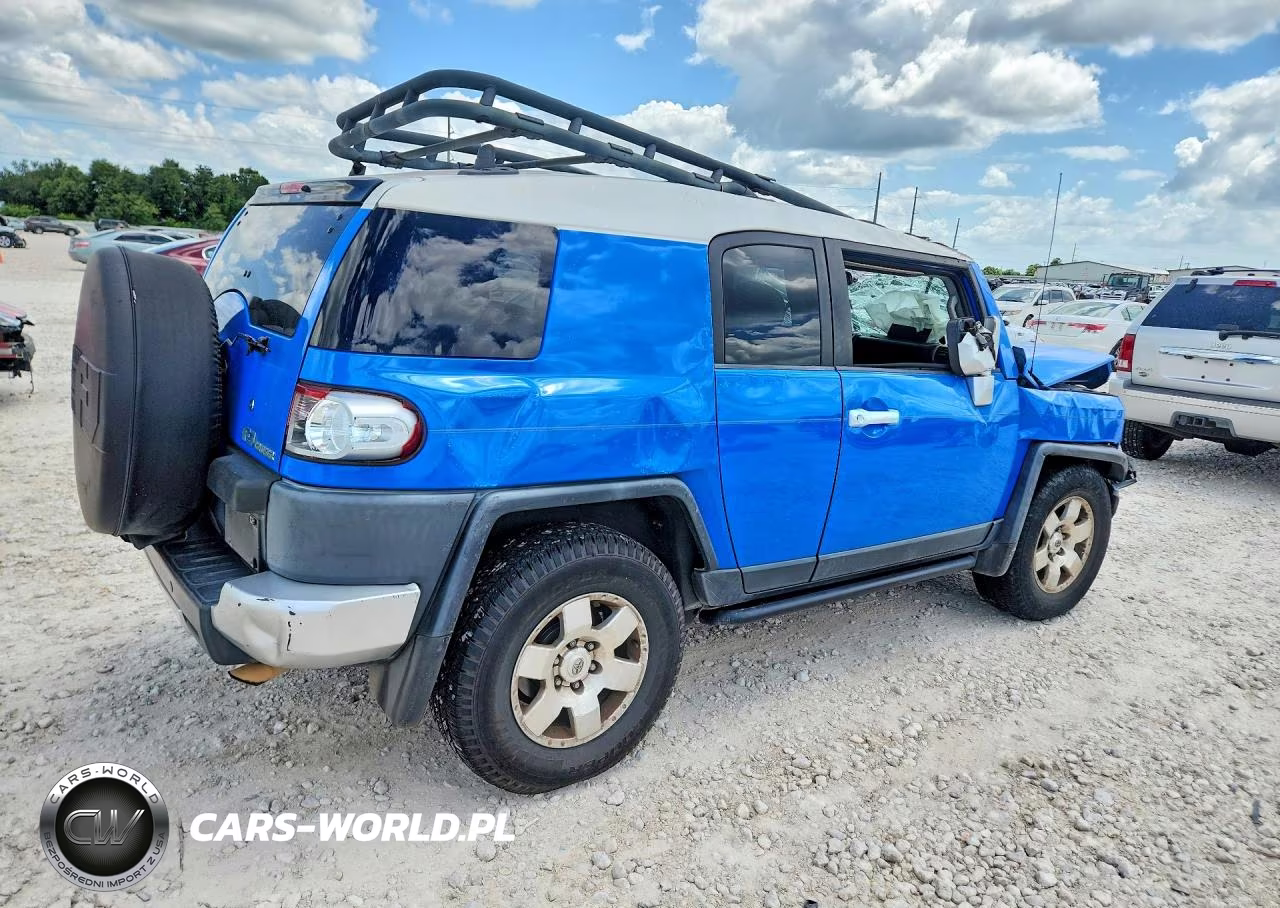 2007 Toyota Fj Cruiser Base VIN:JTEZU11F770015198 - 3