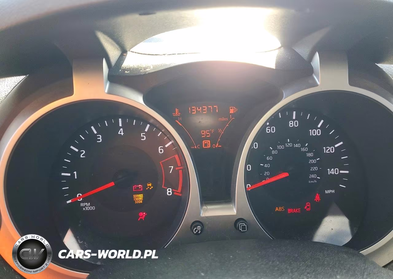 2015 Nissan Juke S VIN:JN8AF5MR6FT508445 - 9