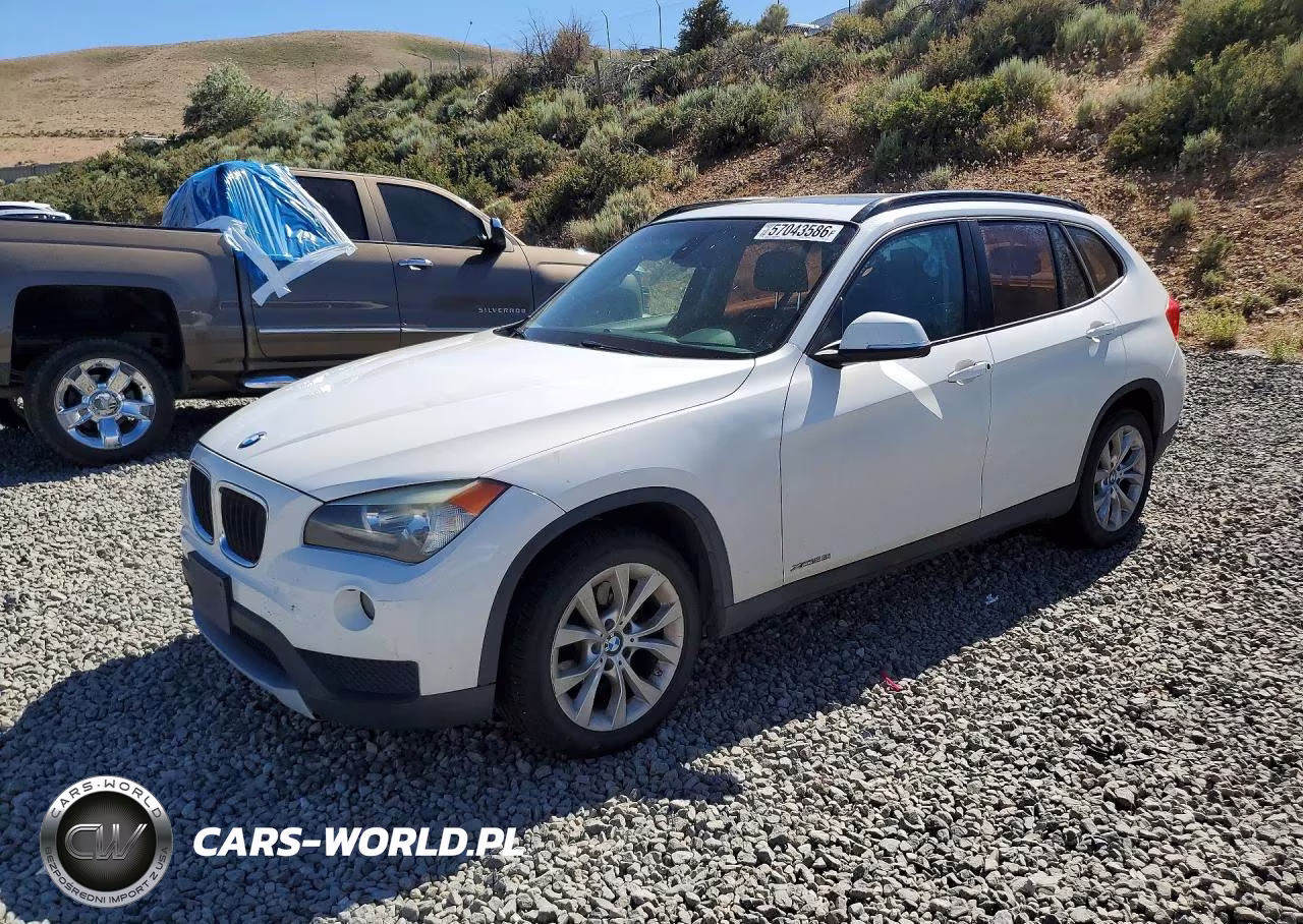 2014 BMW X1 xDrive28I VIN:WBAVL1C56EVY14512 - 1