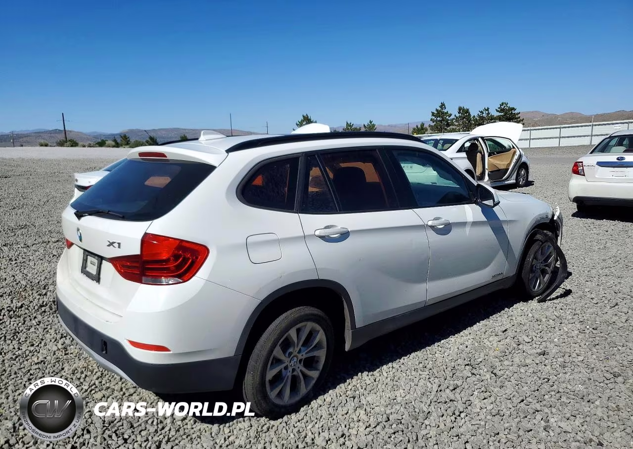 2014 BMW X1 xDrive28I VIN:WBAVL1C56EVY14512 - 3