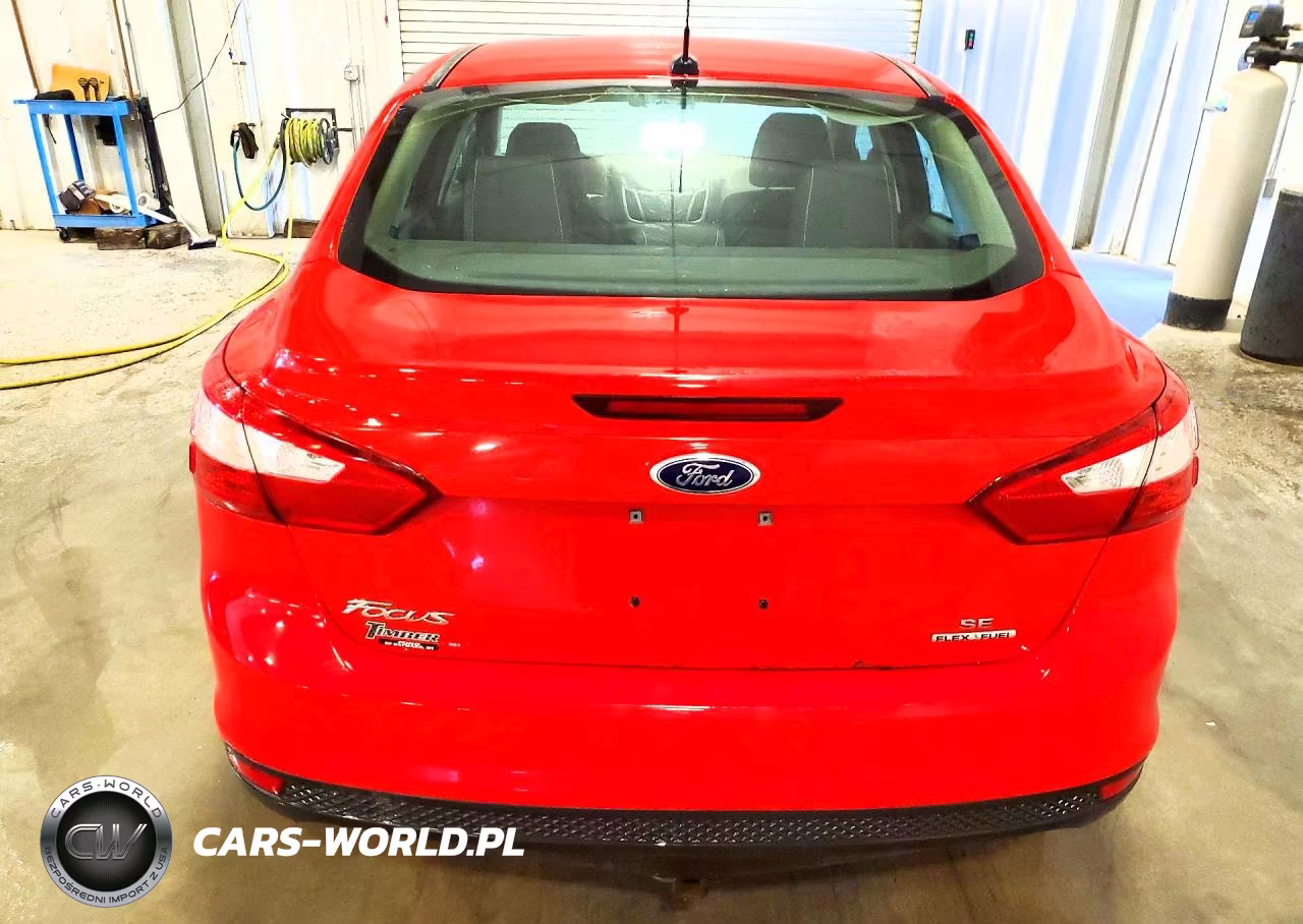 2012 Ford Focus 4D VIN:1FAHP3F27CL477106 - 6