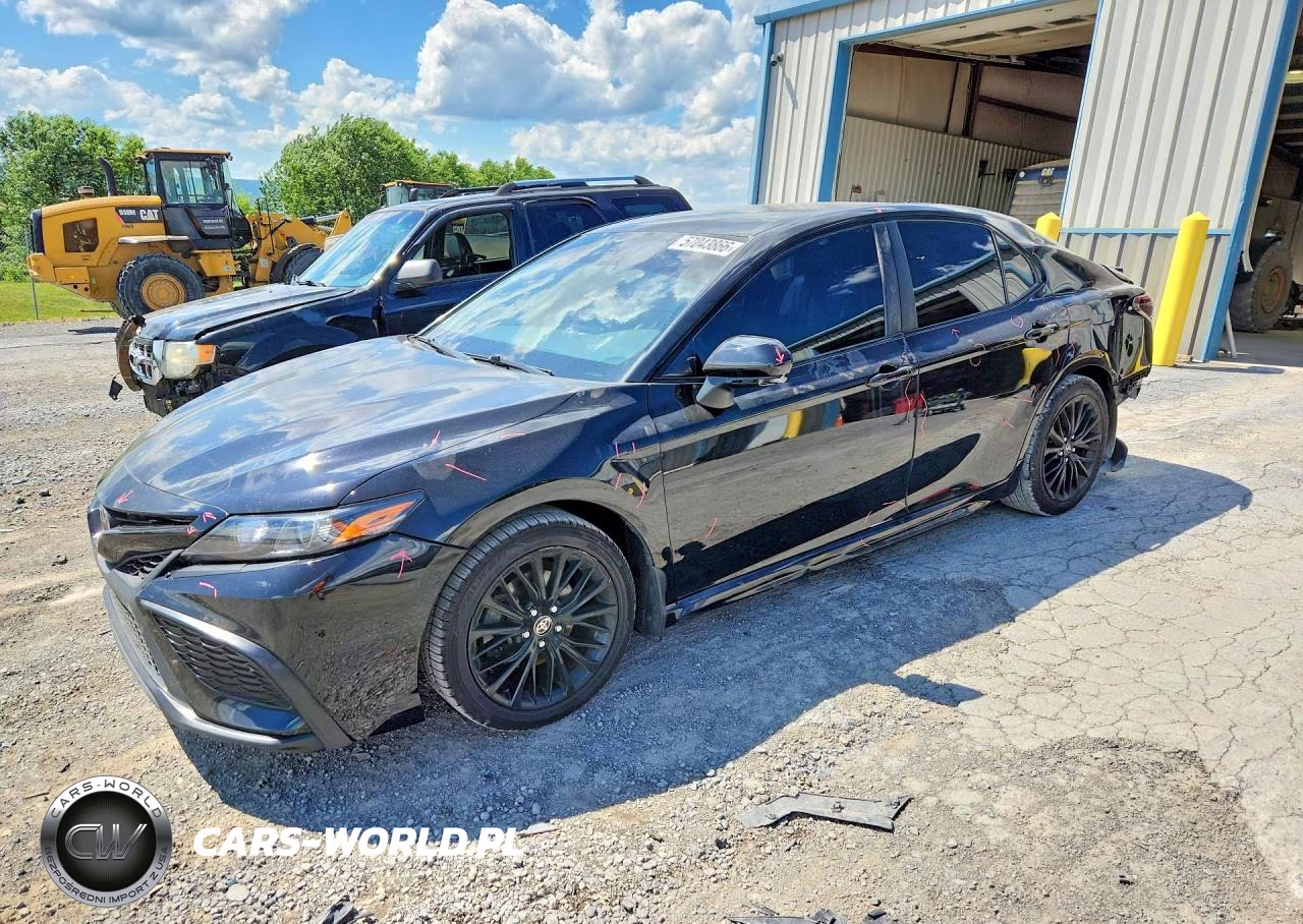 2022 Toyota Camry Se Nightshade