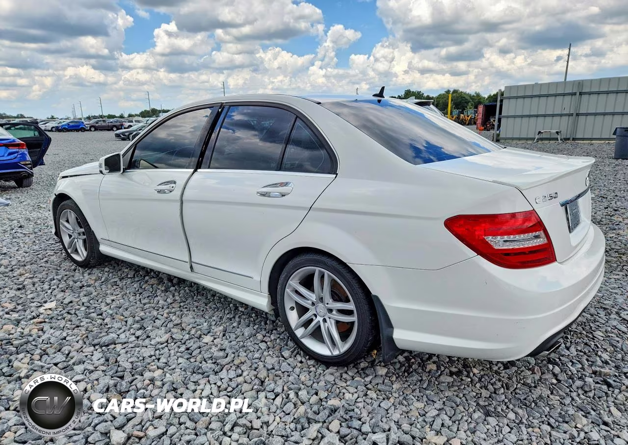 2013 Mercedes-Benz C 250 VIN:WDDGF4HB4DR299929 - 2