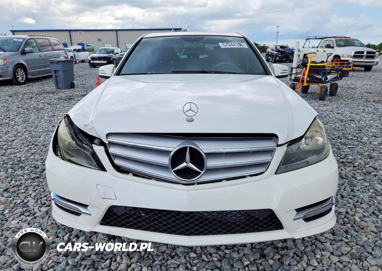2013 Mercedes-Benz C 250 VIN:WDDGF4HB4DR299929 - 5