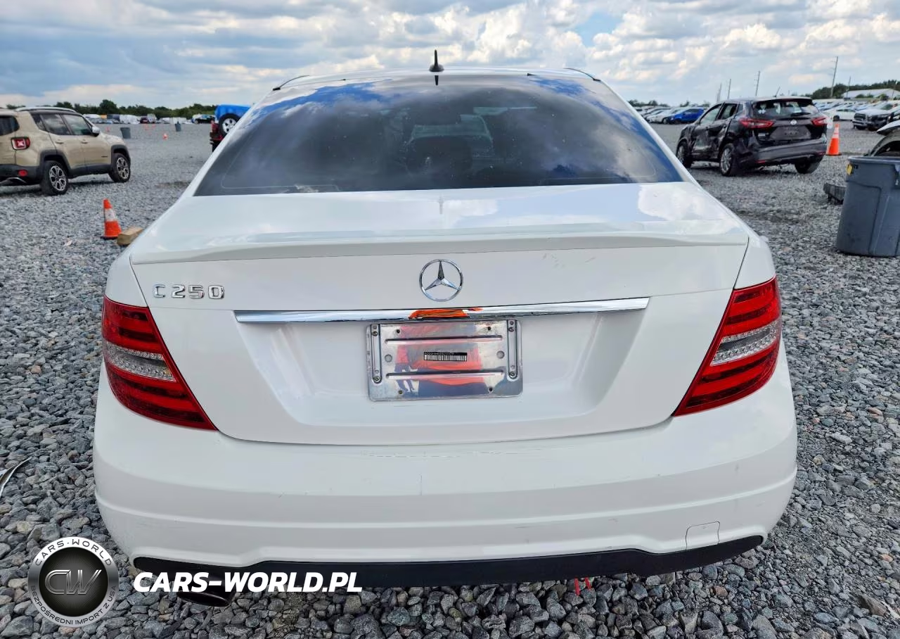 2013 Mercedes-Benz C 250 VIN:WDDGF4HB4DR299929 - 6
