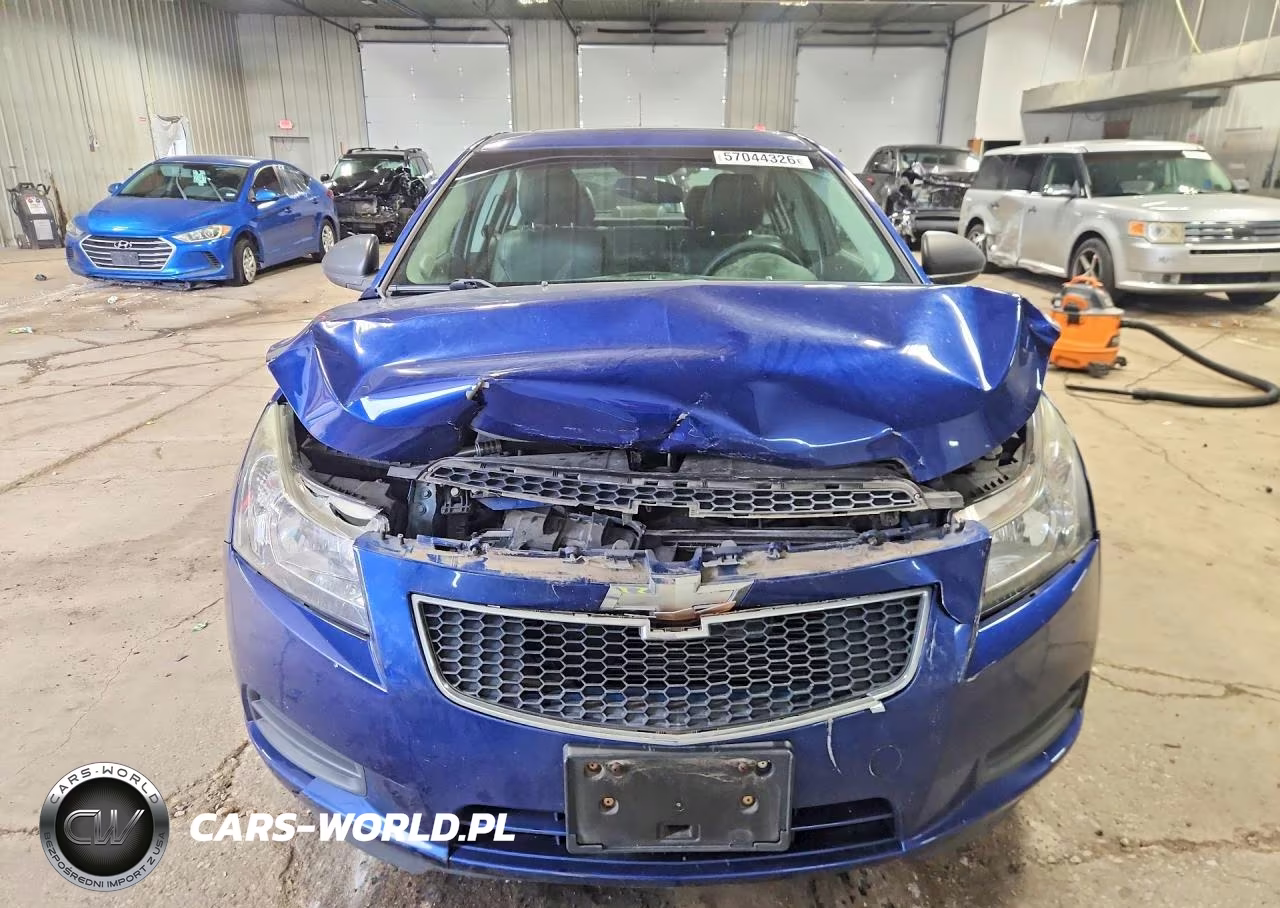 2012 Chevrolet Cruze Ls VIN:1G1PC5SH0C7303919 - 5