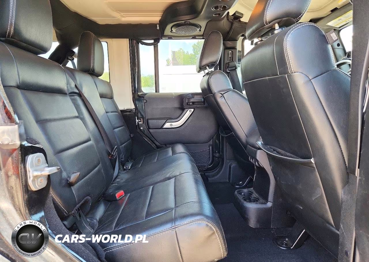2012 Jeep Wrangler Unlimited Sahara VIN:1C4HJWEG7CL173428 - 11