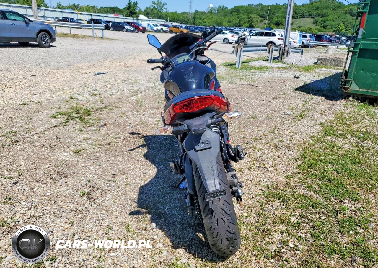 2011 Kawasaki Ex650 C VIN:JKAEXEC18BDA64802 - 4