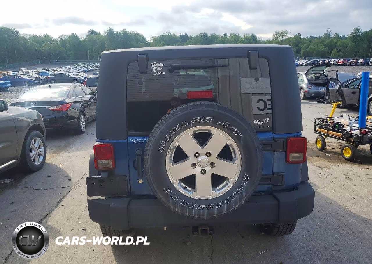 2010 Jeep Wrangler Sport VIN:1J4AA2D13AL106114 - 6