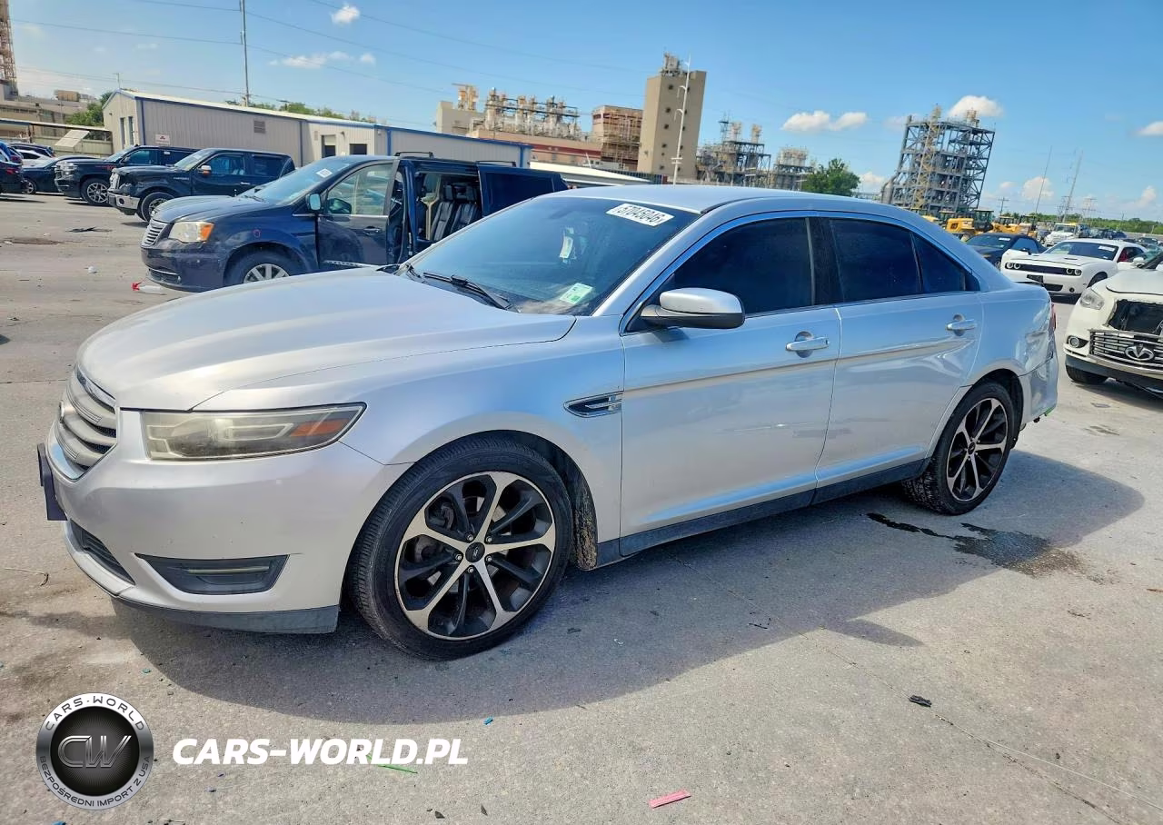 2015 Ford Taurus Sel – zdjęcie 1 z 12