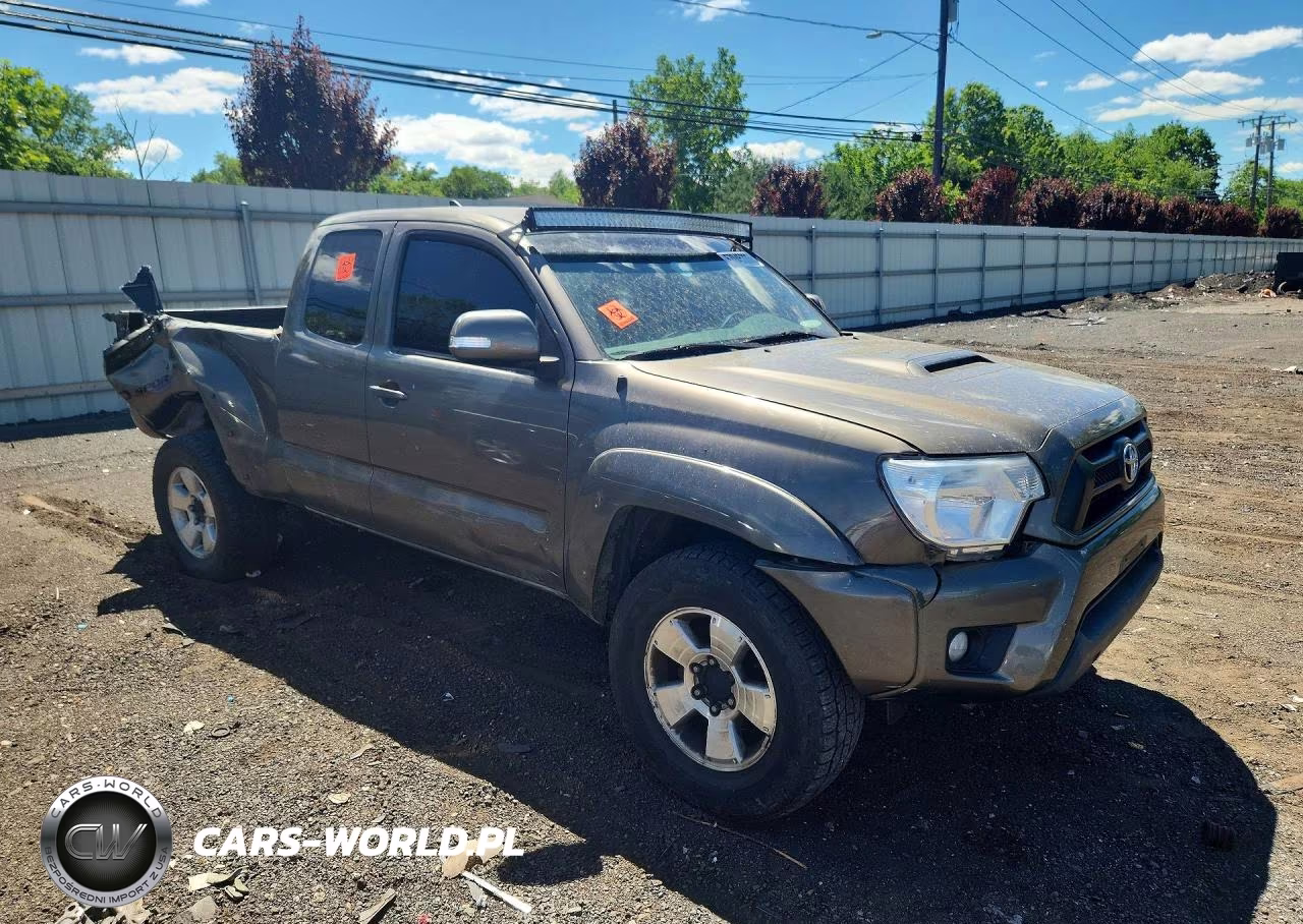 2014 Toyota Tacoma V6 VIN:5TFUU4EN5EX088740 - 4