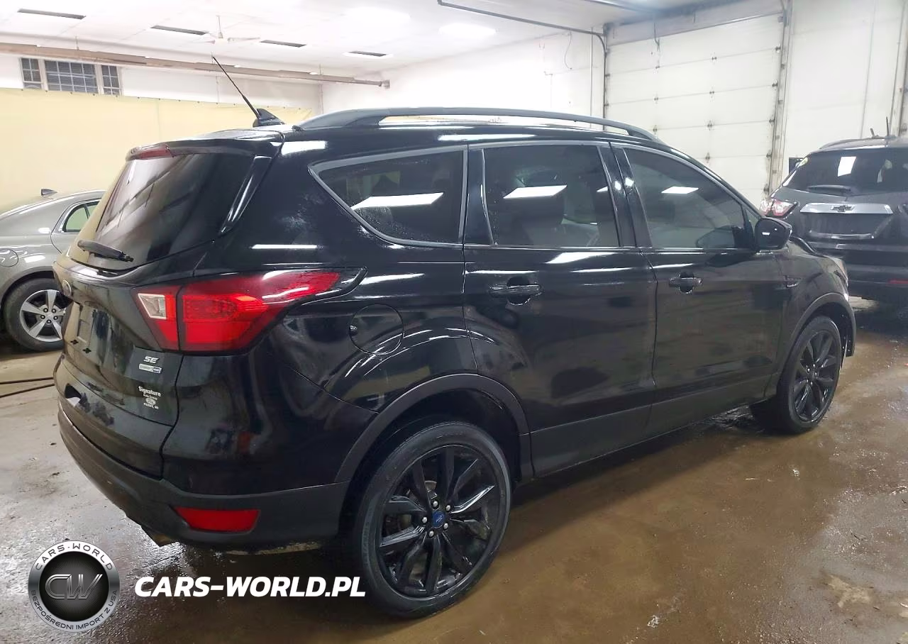 2019 Ford Escape Se VIN:1FMCU9GD6KUA17035 - 3