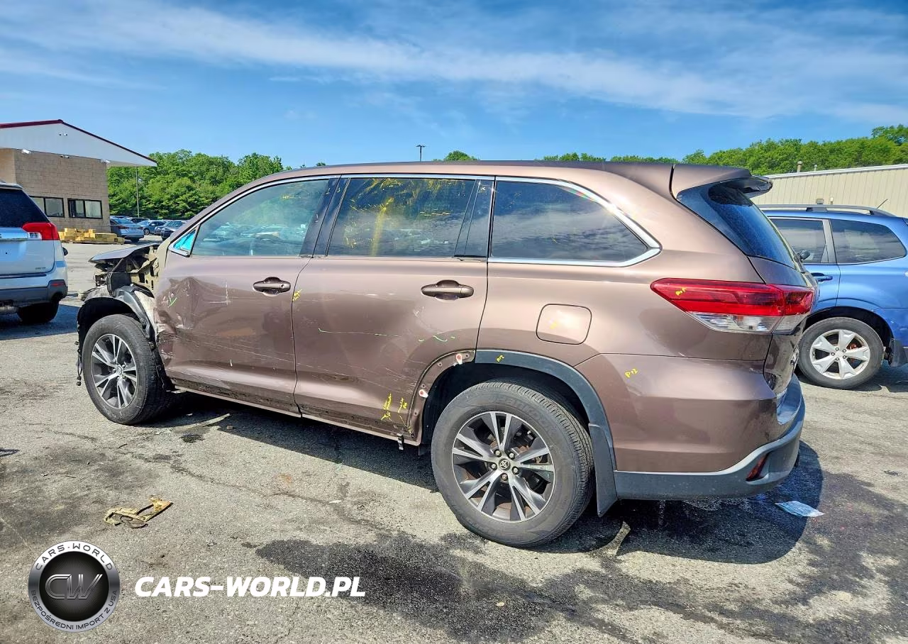 2017 Toyota Highlander Le VIN:5TDBZRFH0HS433052 - 2