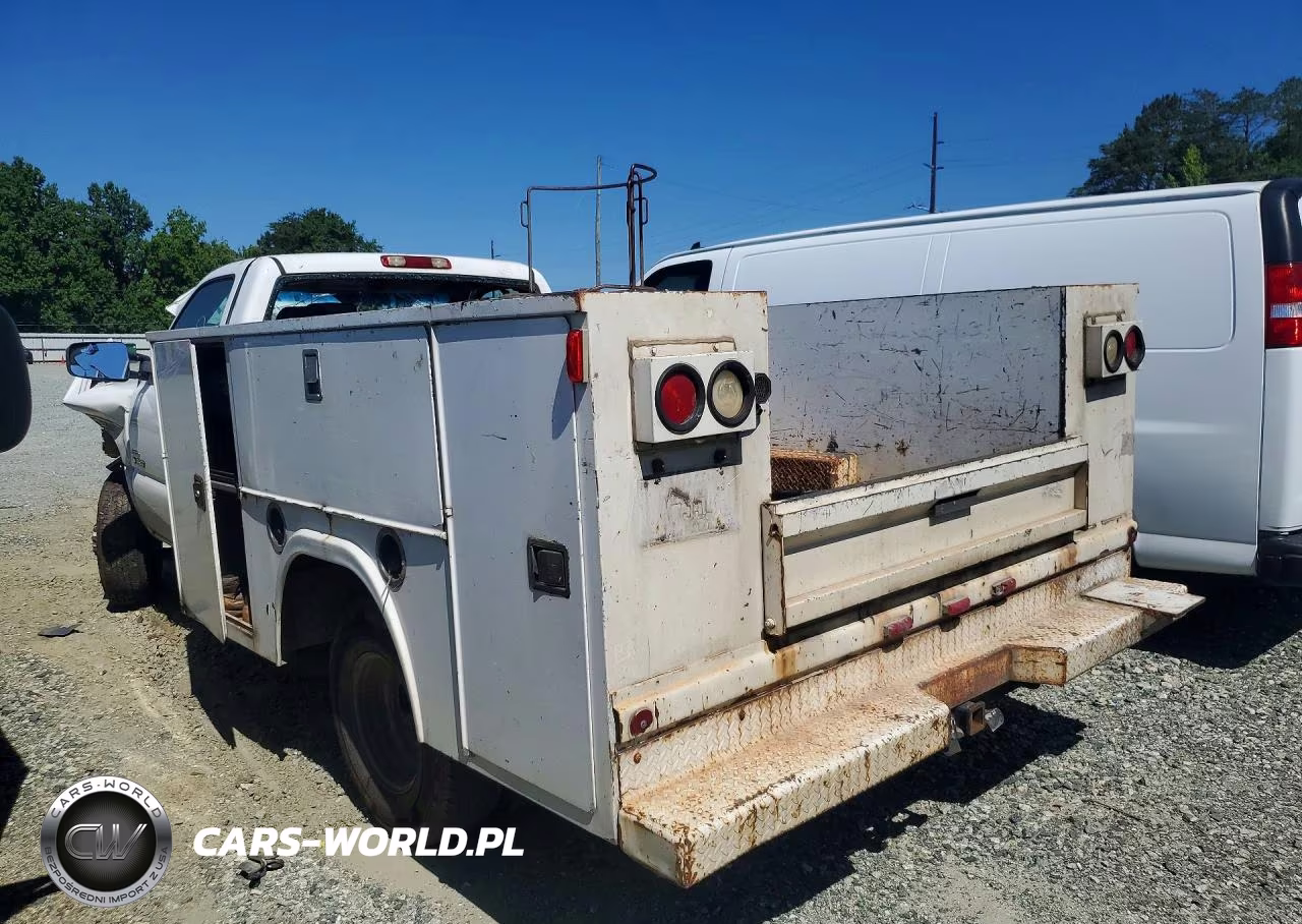 2006 Chevrolet C3500 Silv VIN:1GBJC34D87E147520 - 2