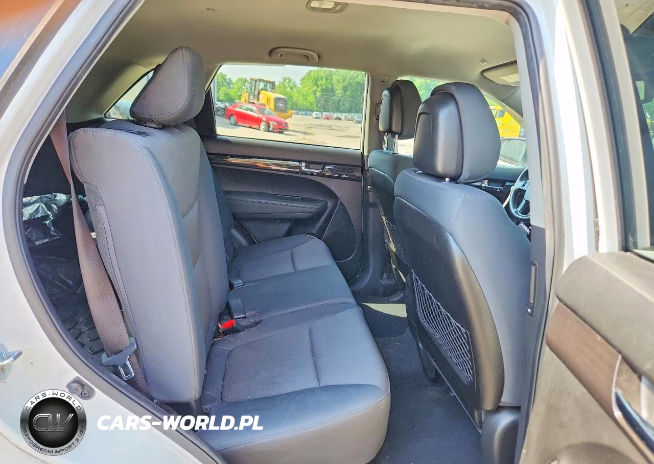 2012 Kia Sorento Lx VIN:5XYKTCA62CG223501 - 11